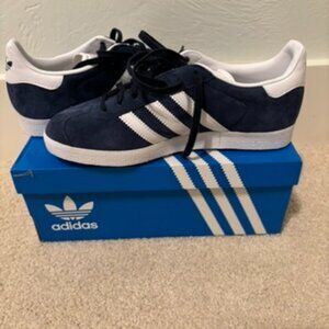 NWOT Adidas Gazelle Size 5.5 Mens
